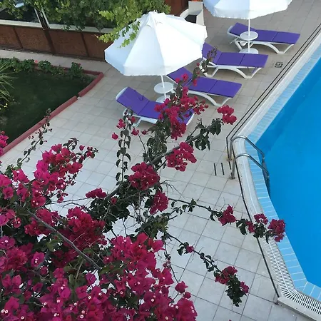 Hotel Bitez Otel 2*